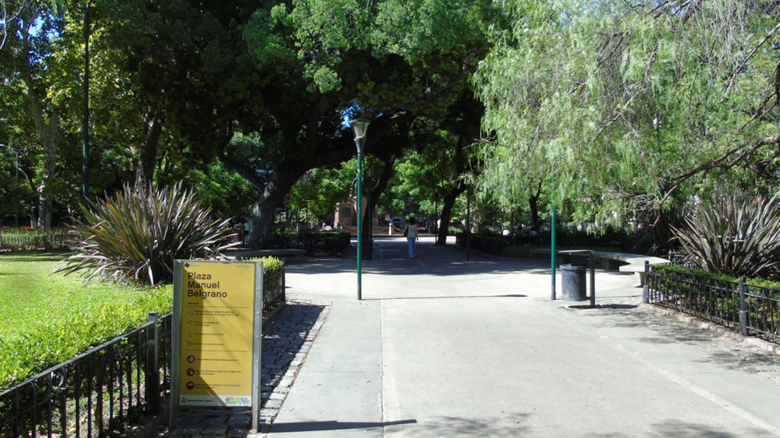 Plaza Manuel Belgrano