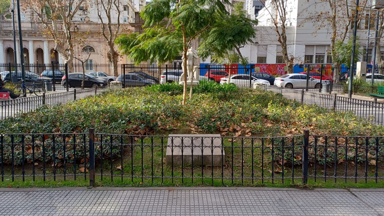 Plaza Manuel Belgrano