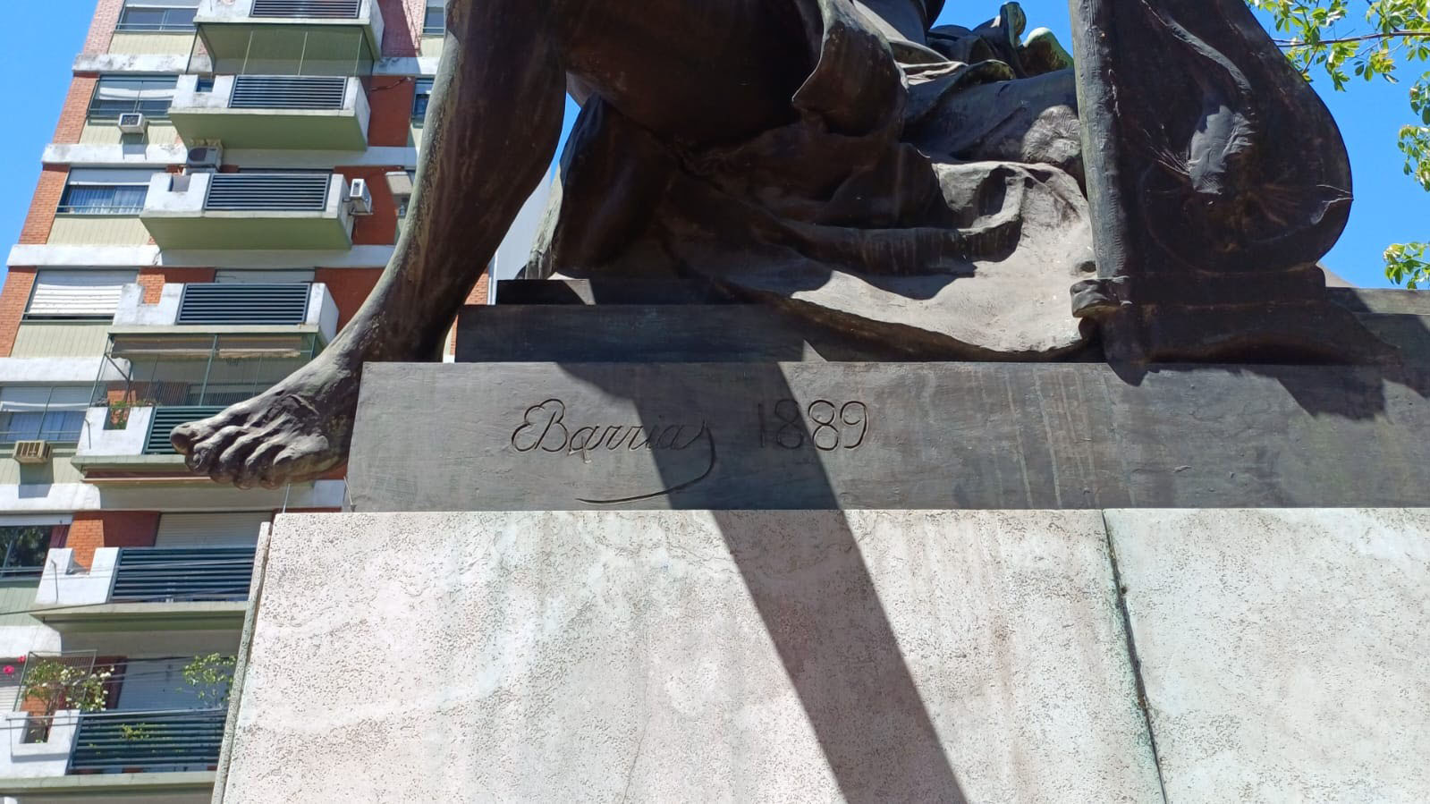 Cantero Central Paseo República de Filipinas