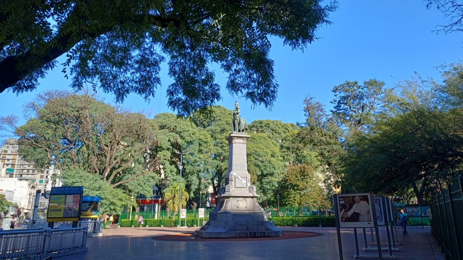 Plaza Pueyrredón