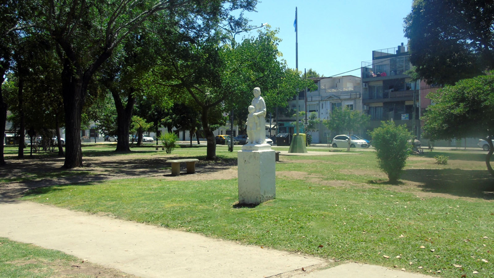 Plaza Dr. Onésimo Leguizamón