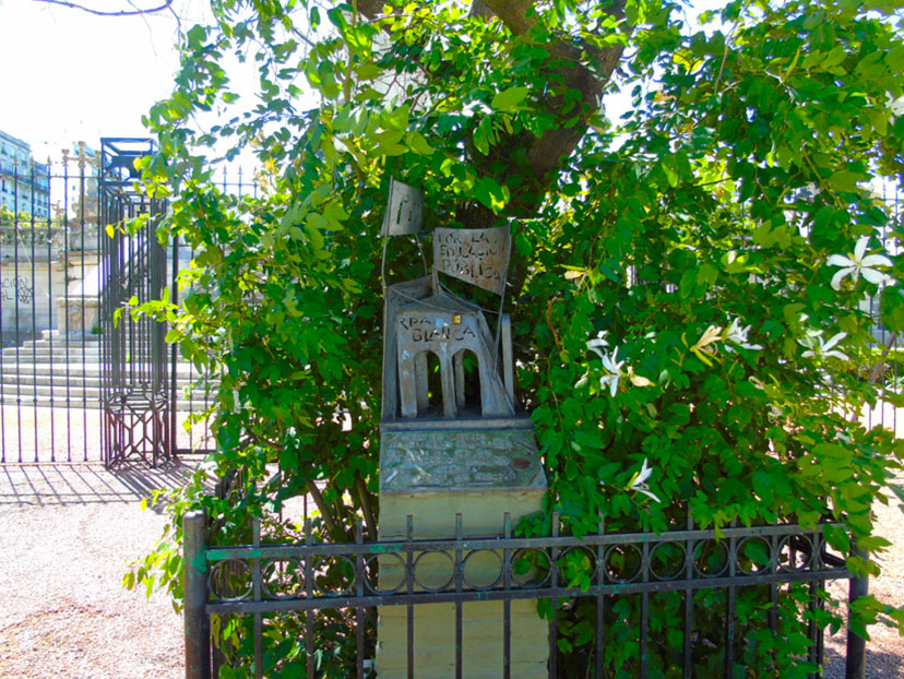 Árbol de la Carpa Azul 2