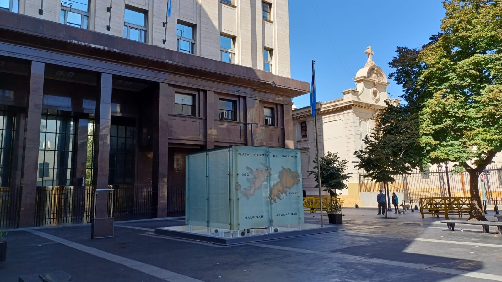  Plazoleta Héroes de Malvinas