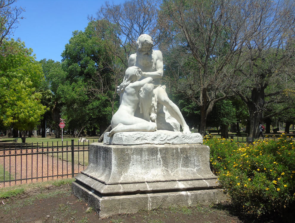Grupo escultórico