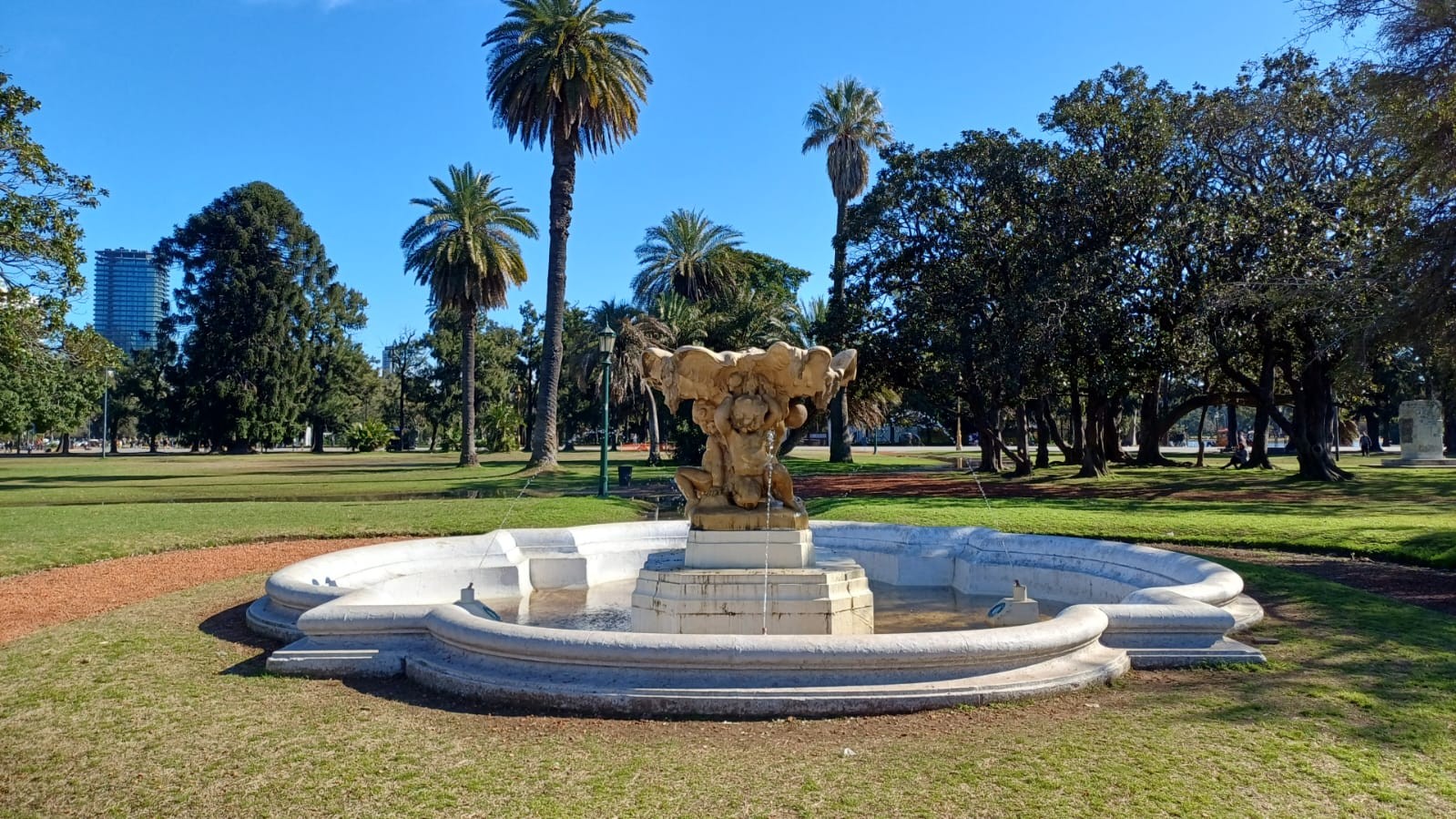 Fuente artística