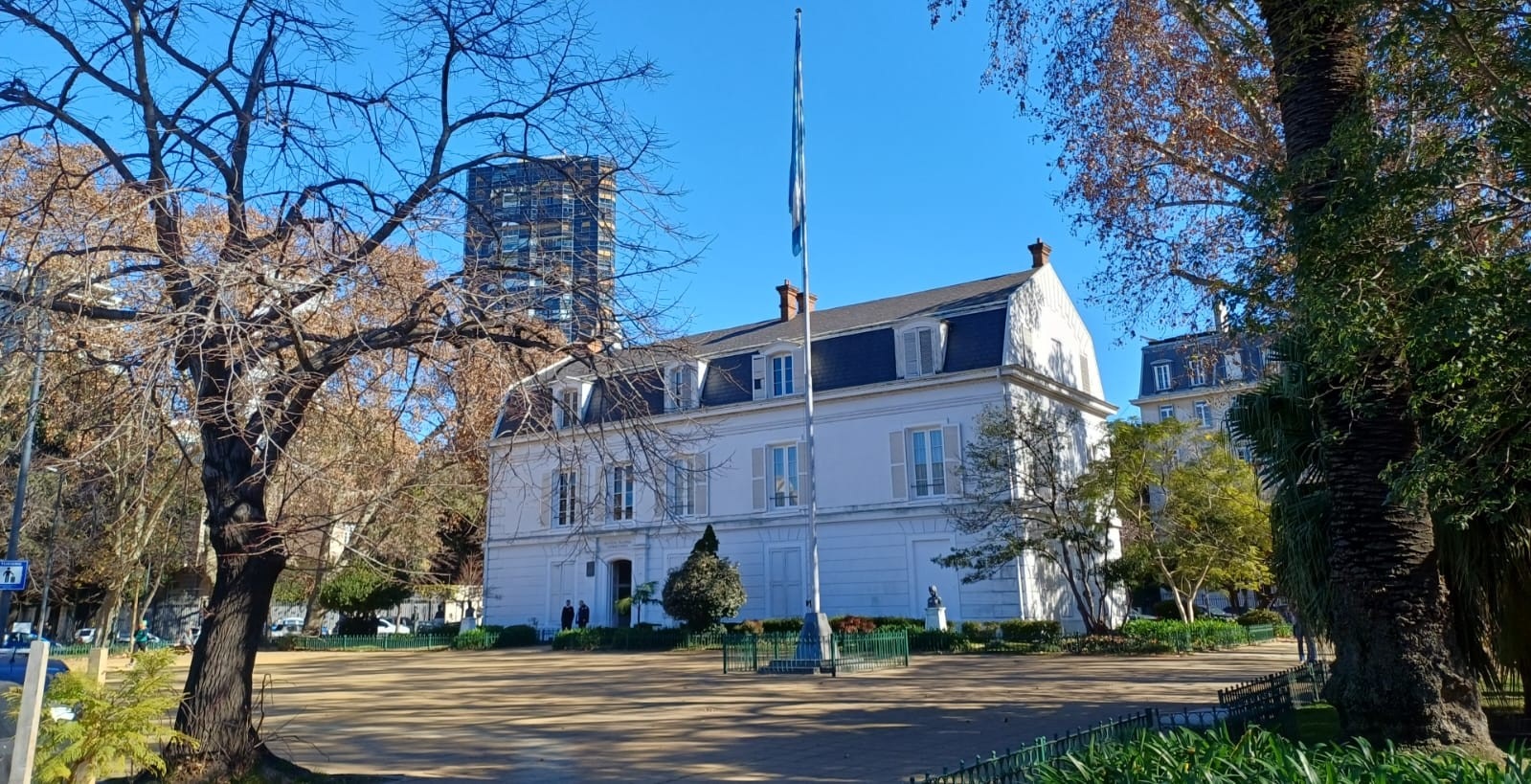 Plaza Grand Bourg
