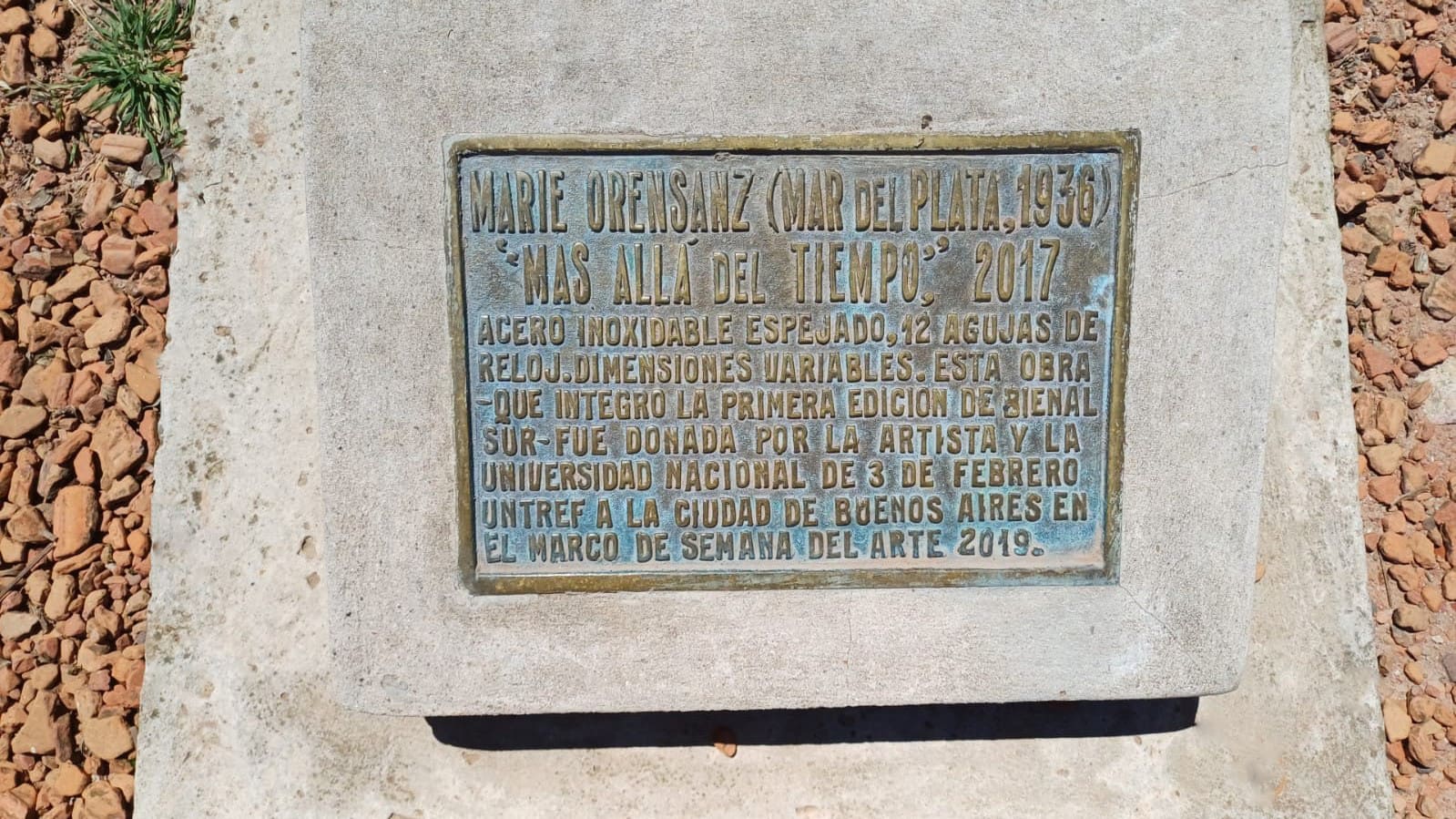  Más Allá del Tiempo