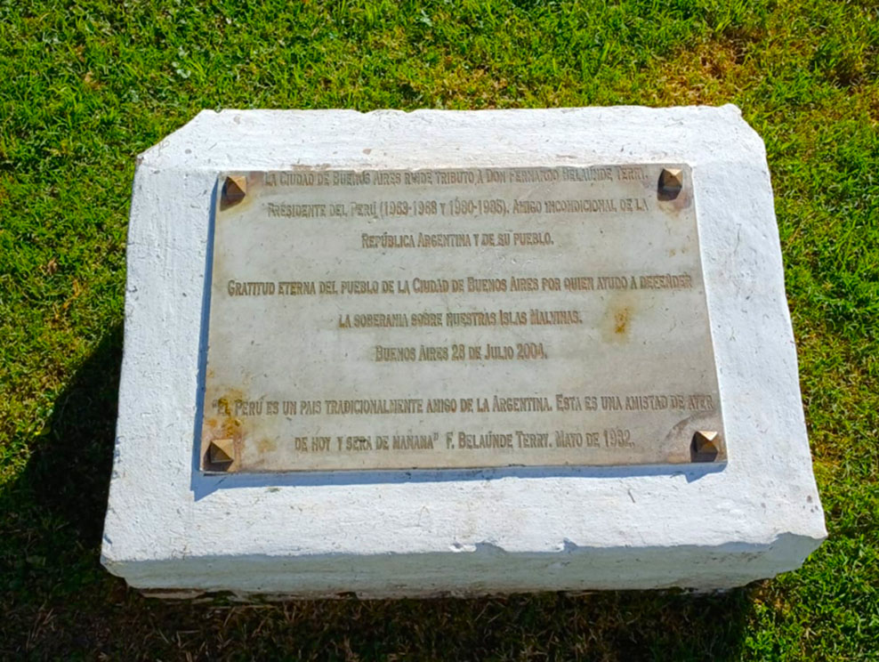 Tributo a Belaúnde Terry