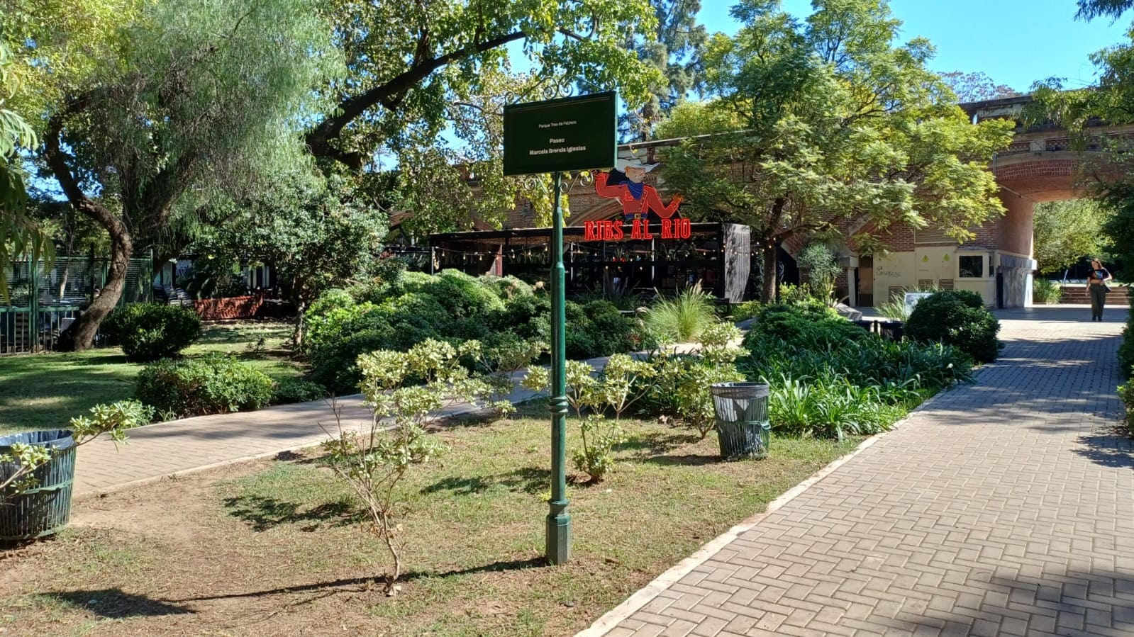 Paseo Marcela Brenda Iglesias