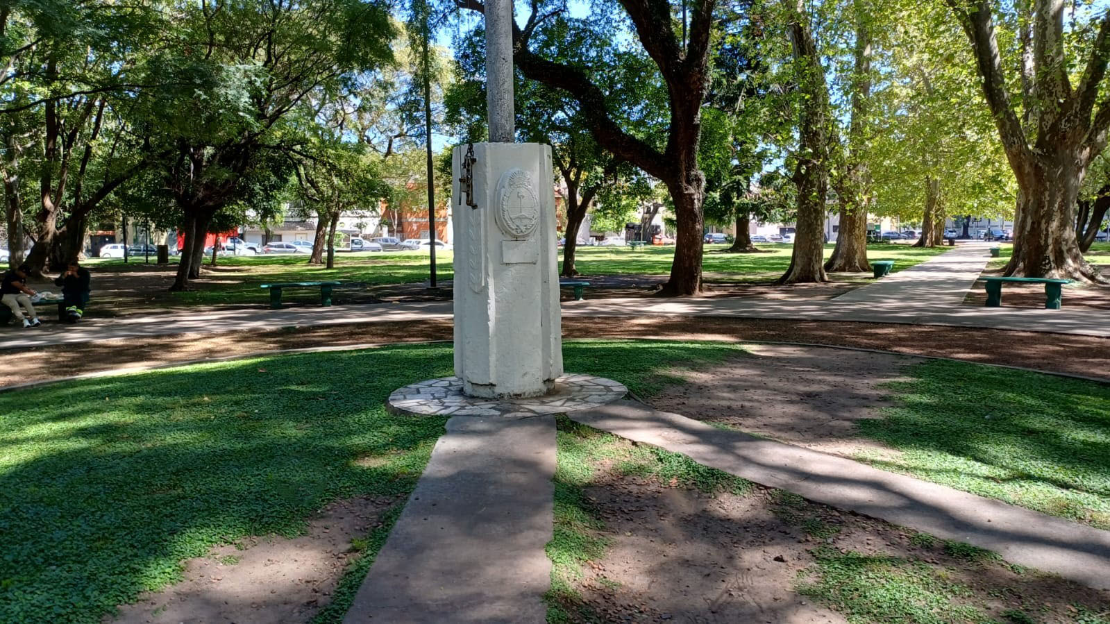 Plaza Dr. José C. Paz