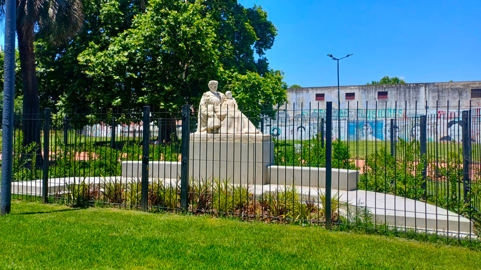 Parque J. E. Uriburu