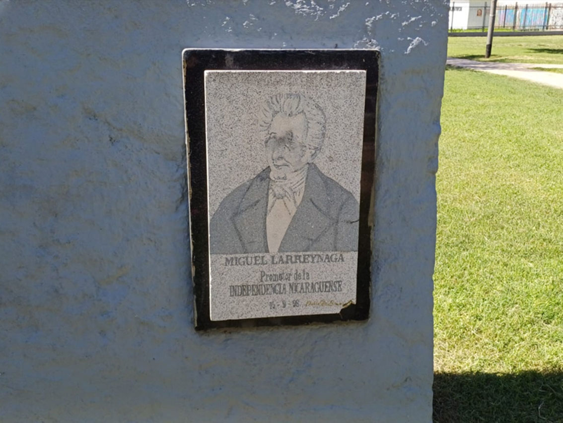Doctor Miguel Larreynaga
