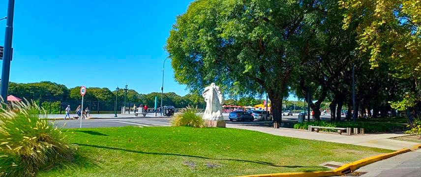 Plazoleta Haroldo Conti