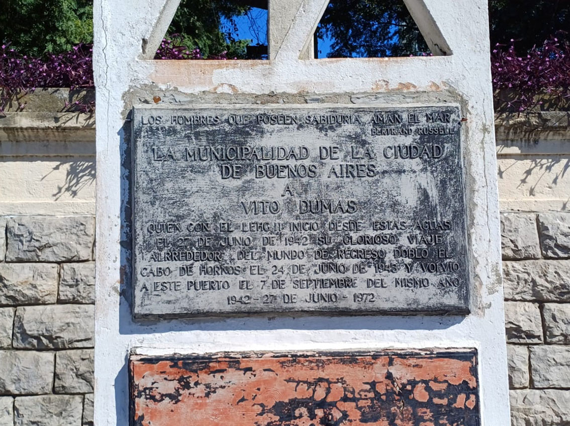 Homenaje a Vito Dumas