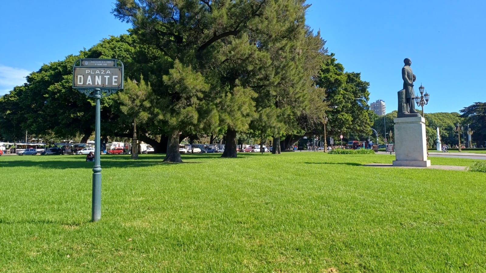 Plaza Dante
