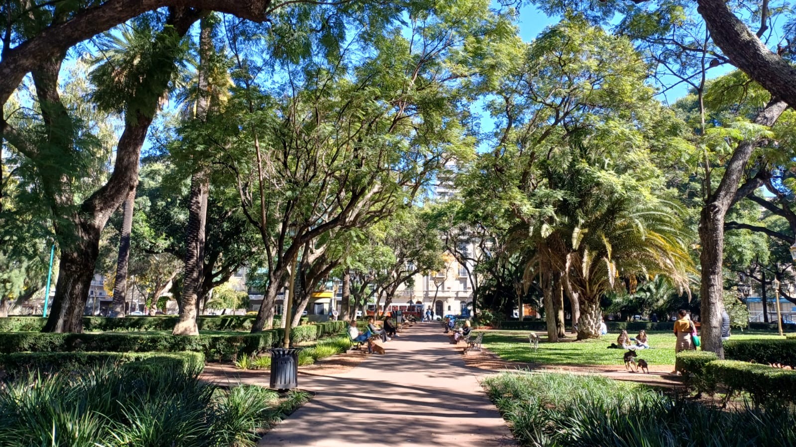 Plaza Rodríguez Peña
