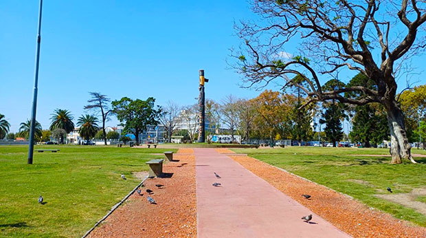 Plaza Canadá