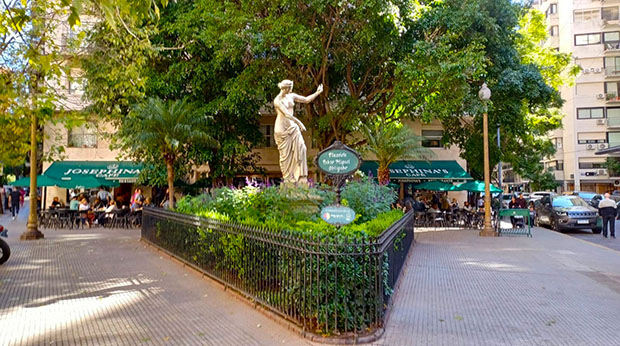 Plazoleta Pedro Miguel Obligado