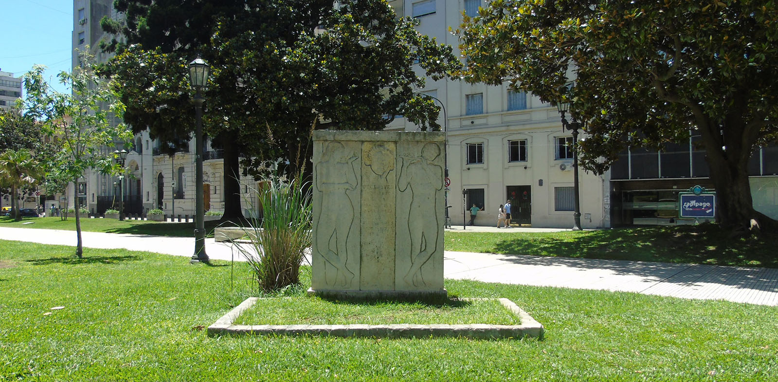 Plaza Lavalle