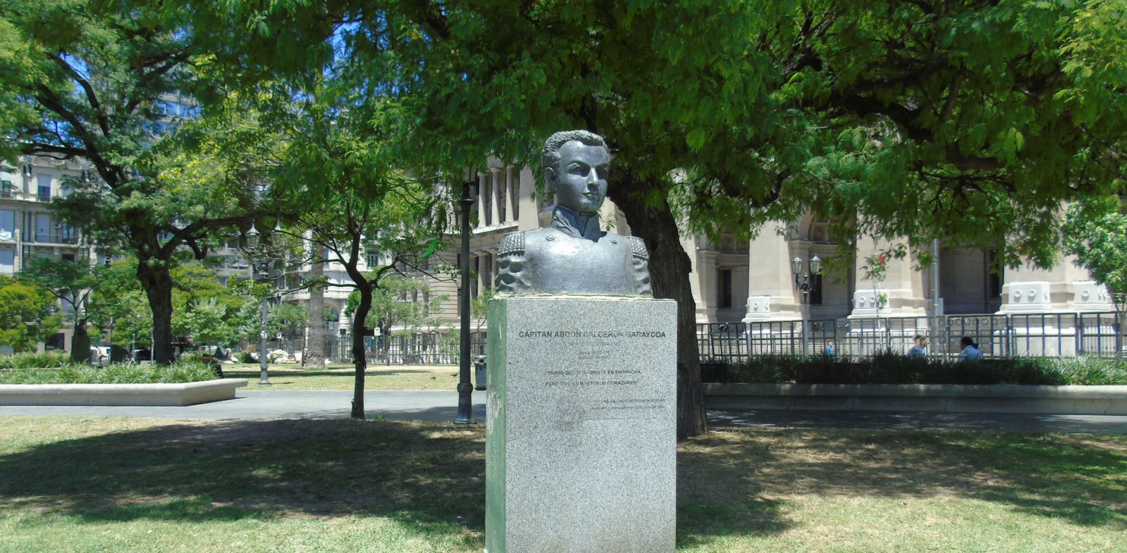 Plaza Lavalle