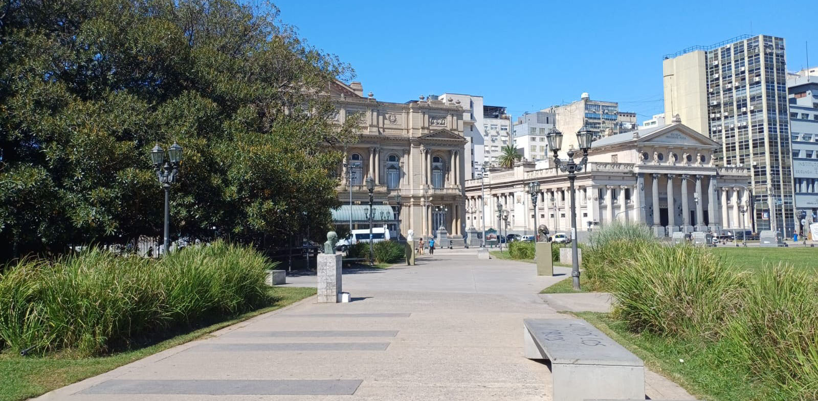 Plaza Lavalle
