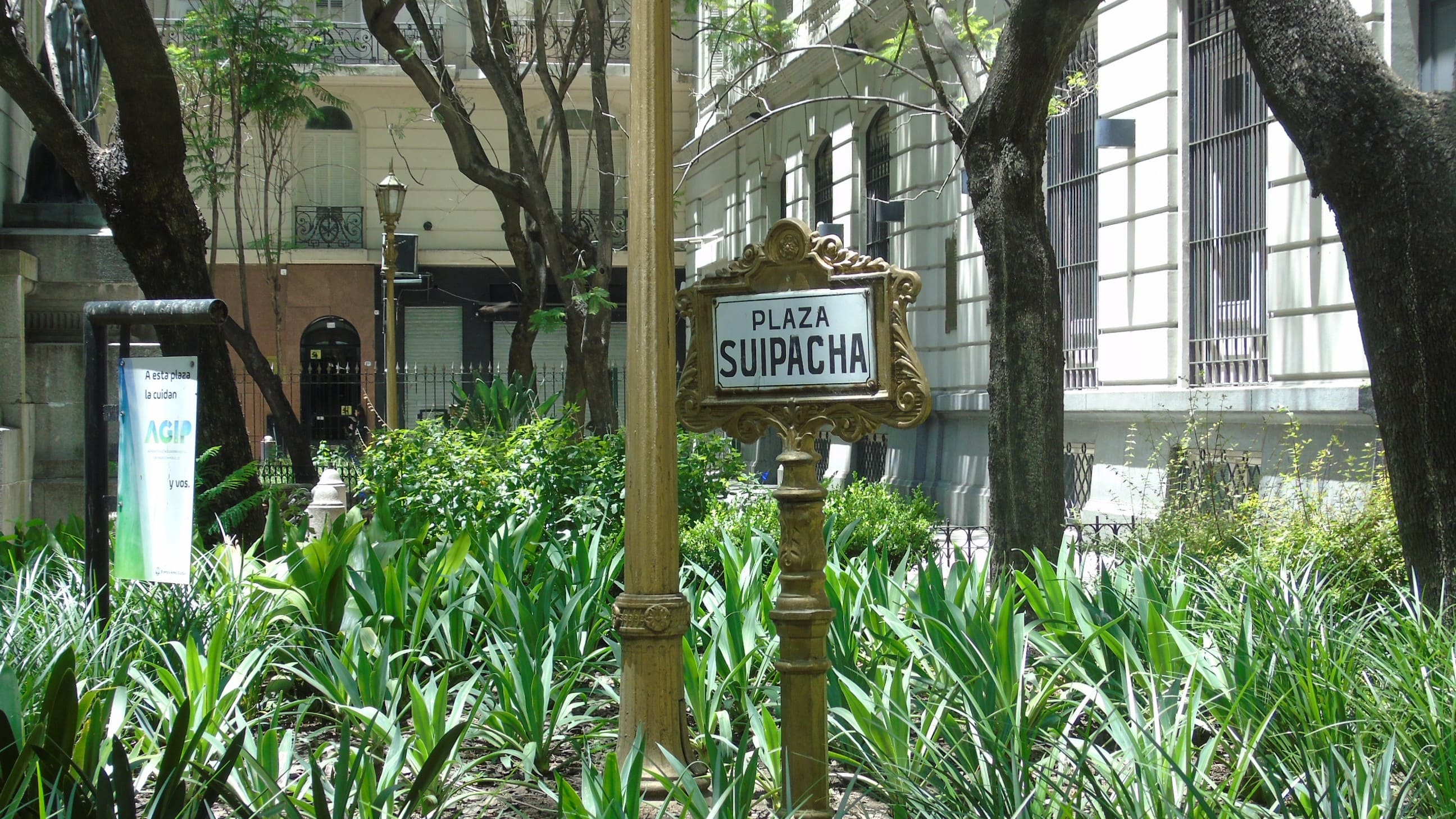 Plazoleta Suipacha