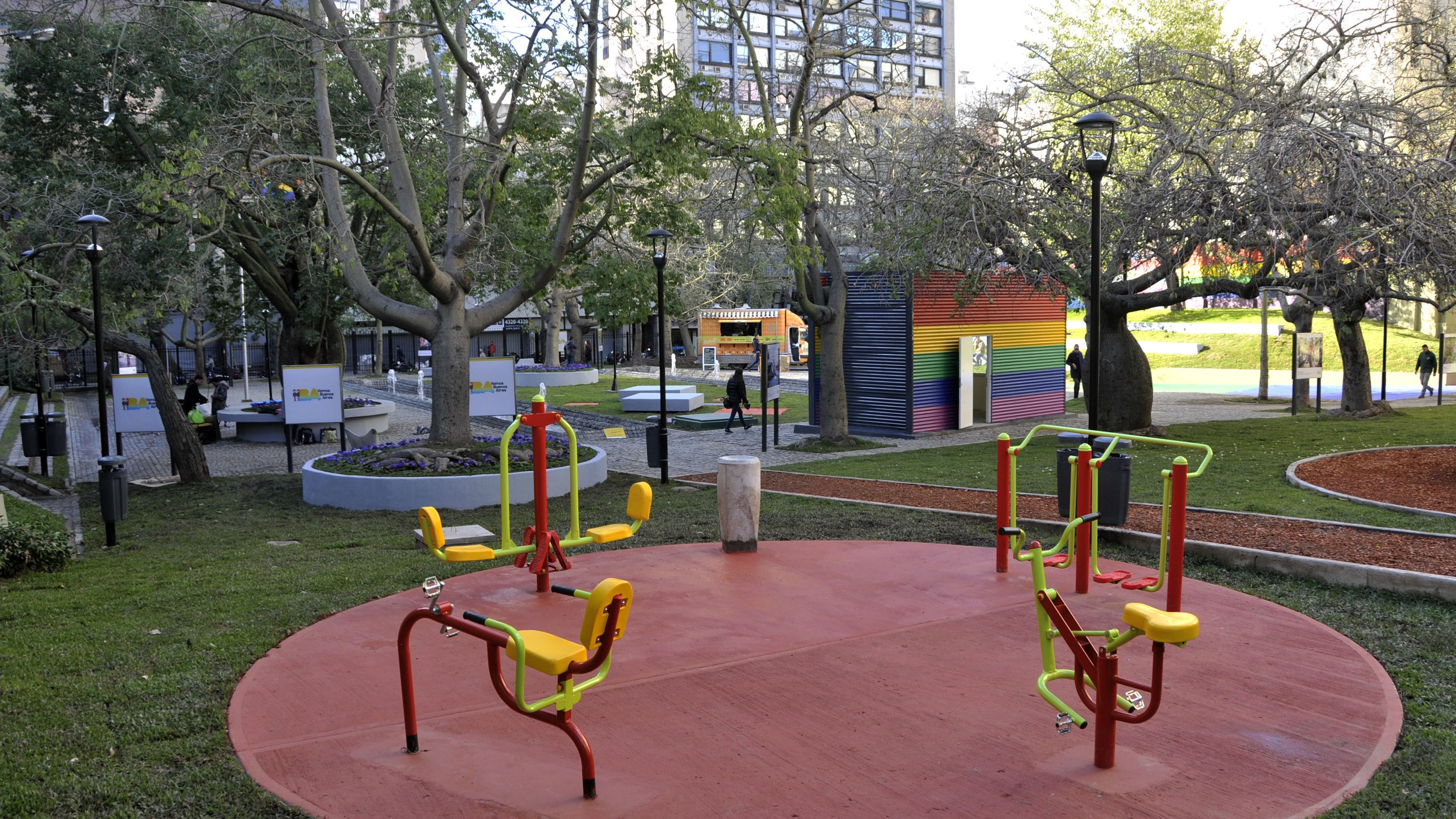 Plaza Roberto Arlt