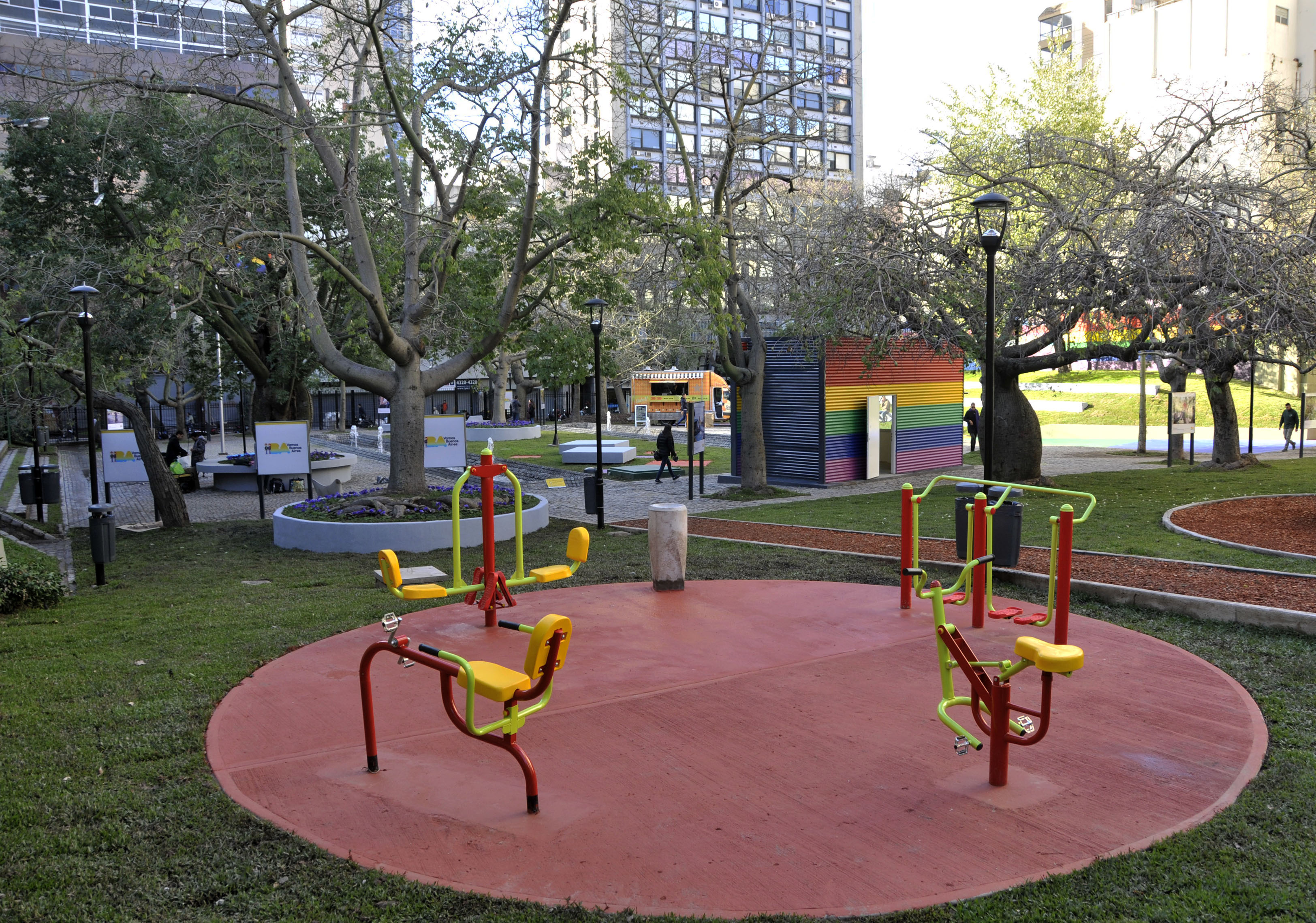 Plaza Roberto Arlt