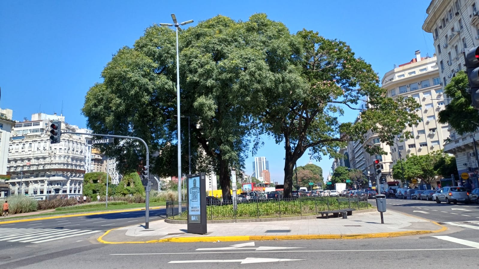 Plazoleta Paloma Efron