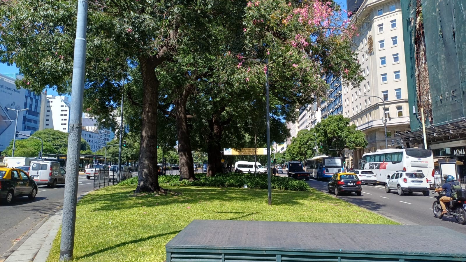 Plazoleta Verano Porteño