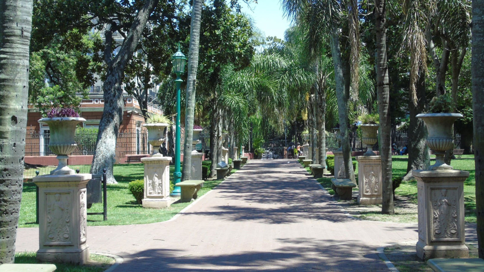 Parque Lezama