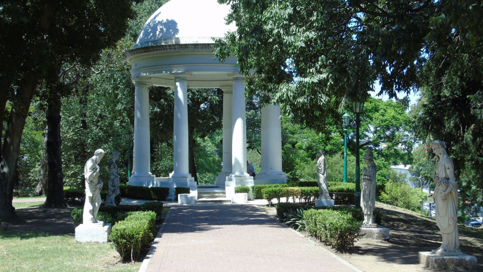Parque Lezama