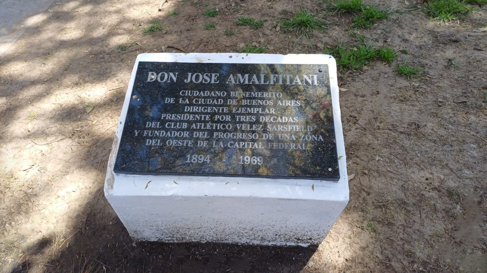 Homenaje a Don José Amalfitani 1