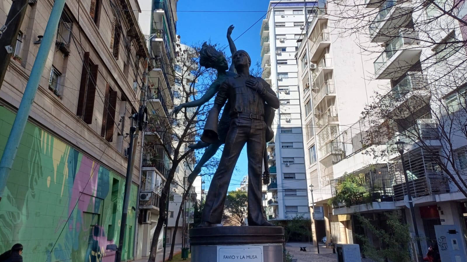 Av. Corrientes y Luis María Drago